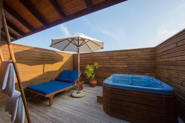 Vilamenhoo Jacuzzi watervilla